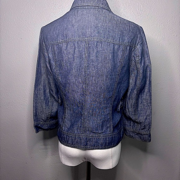 Denim Button-Up Women's Jacket Business Casual Minimalist Versatile Sz 4 - Picture 2 of 4